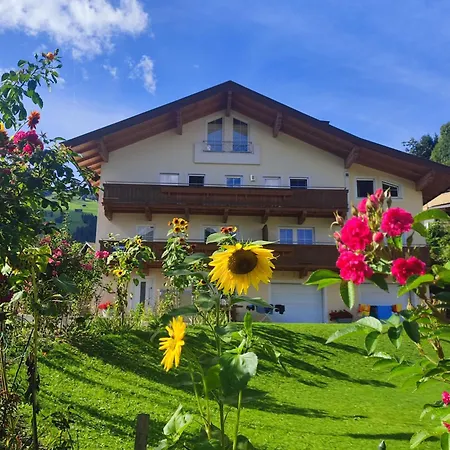 Christine Apartamento *